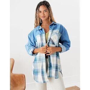 NWOT American Eagle Mix Denim Plaid Contrast Button Shirt Blue & Cream Size XS